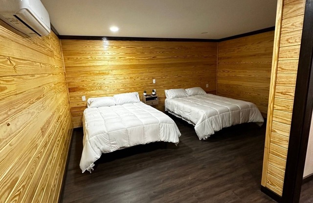 Cozy 1-bedroom with WiFi and AC in charming Timpson