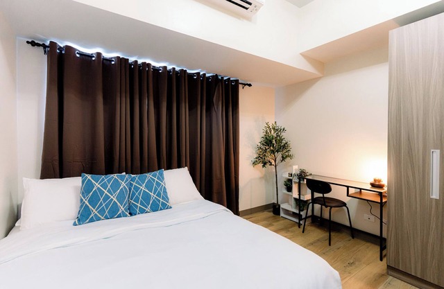 Cozy 1 BR Condo in Park McKinley West, BGC