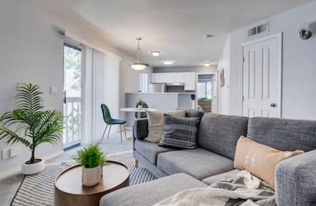 Cozy 1bed/1bath in DTC