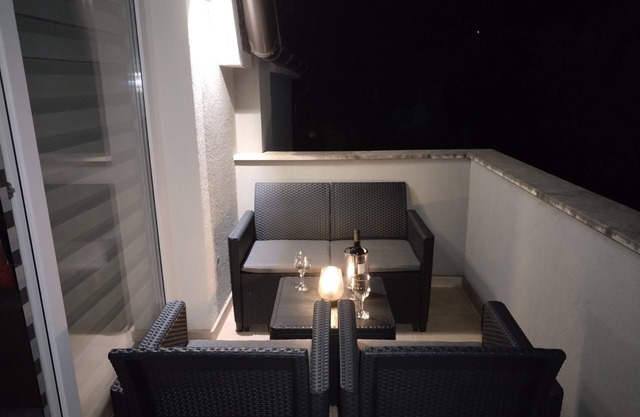 Cozy 2-bedroom apartment in welcoming Pavićini with WiFi, AC, parking.