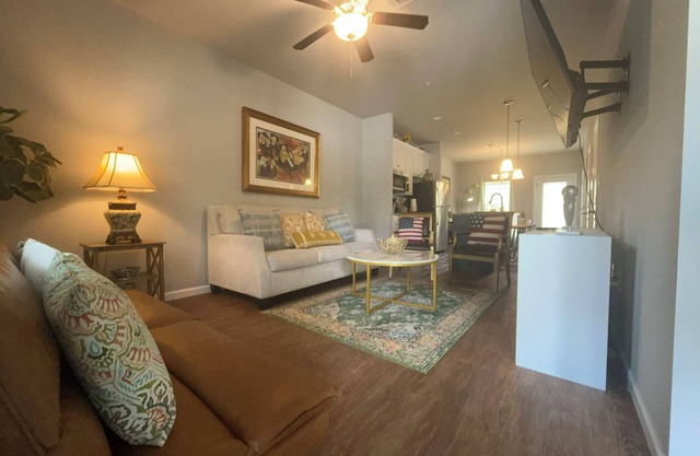 Cozy 2-bedroom apartment in the heart of Valdosta