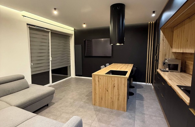 Cozy 2-bedroom apartment in pleasant Ełk with WiFi