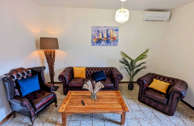 Cozy 2-bedroom apartment with WiFi, AC in brilliant Nice