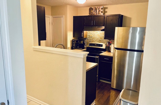 Cozy 2 bedroom home in Indianapolis.