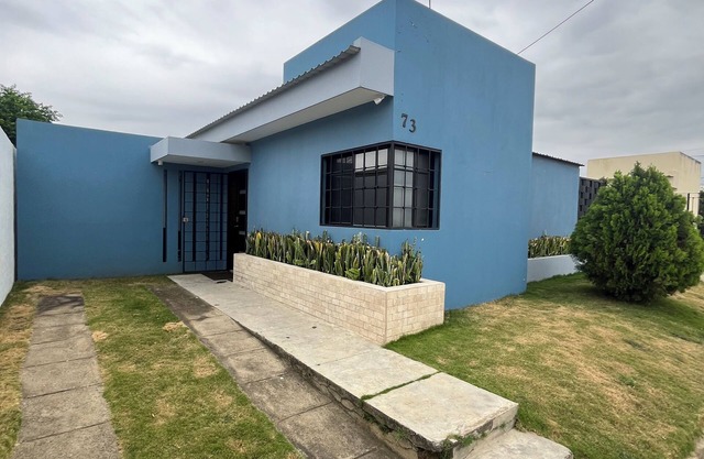 Cozy 2-bedroom house in charming Ticuantepe with WiFi, AC