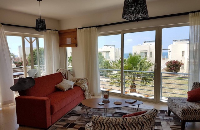 Cozy 2 bedrooms appartment with seaview terrace