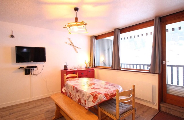 Cozy 2-Star Apartment Near Slopes in Mont-Dore – 5 Guests, Parking Included