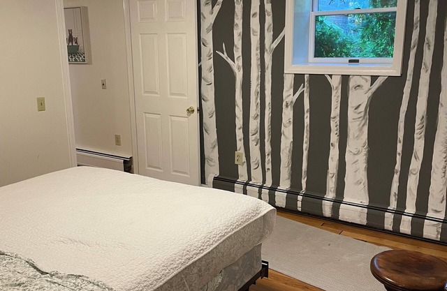 Cozy 2BR/1BA Furnished In-Apartment – Quiet Country