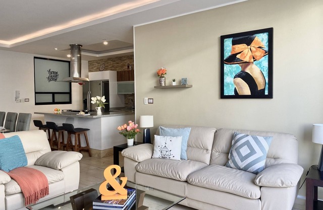 Cozy and luxurious in a safe environment