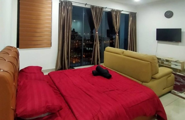 Cozy and Relaxed Stay @ P. Daisey Studio Suite @Trefoiln