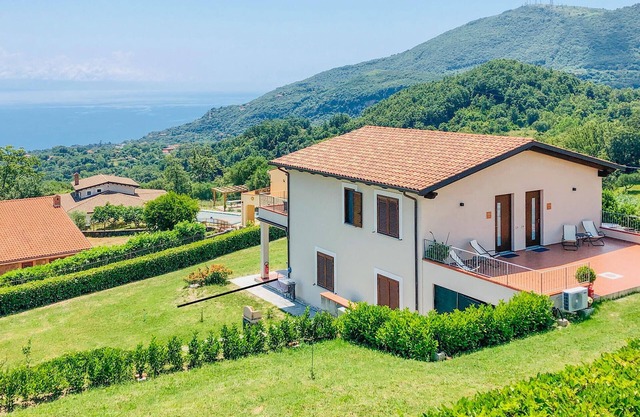 Cozy apartment in San Giovanni a Piro