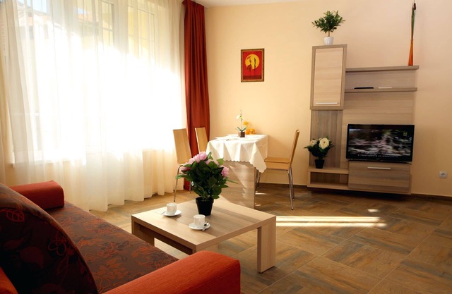 COZY APARTMENT IN THE OLD TOWN -3