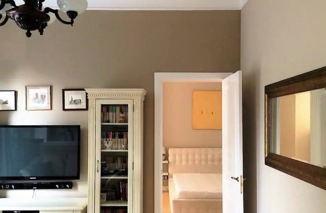 Cozy apartment in a historical building in the city center