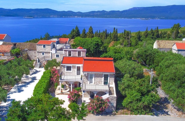 Cozy apartment in Klek with WiFi