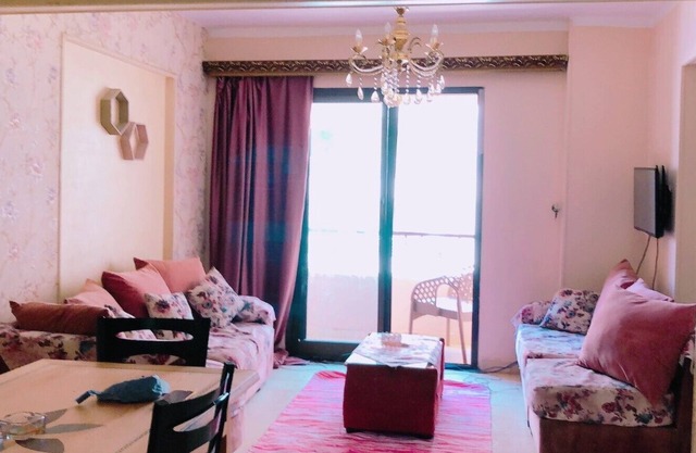 Cozy apartment Maadi Ring Road &smart TV