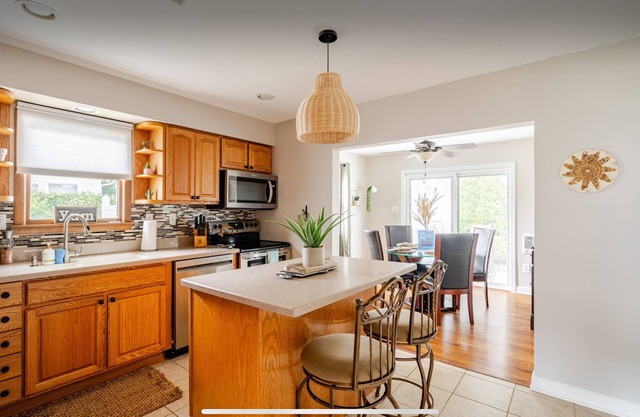 Cozy Beach House – Minutes from Best Sunsets and Wineries! Baby & Kid Friendly