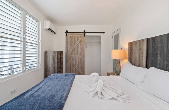 Cozy bedrooms | Near Ferry to Culebra | Fully kitchen