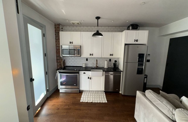 Cozy Brooklyn retreat beautiful three bedroom