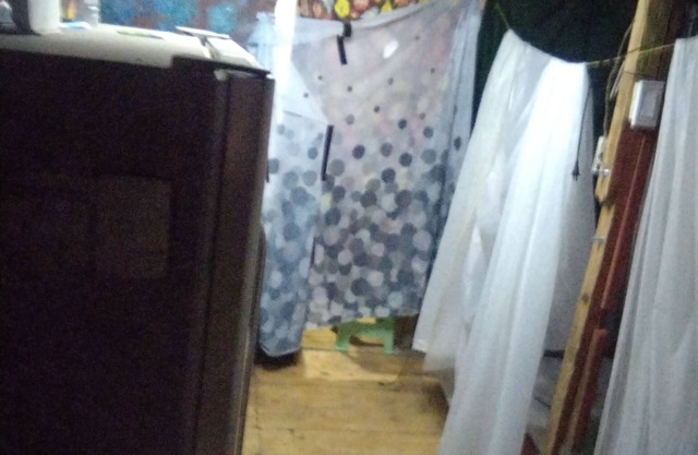 Cozy cabin up the hills