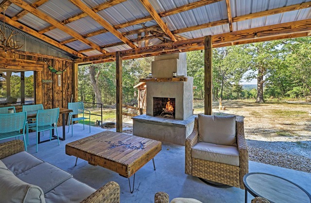 Cozy Cabin w/Backyard Oasis: 11 Mi to Marina