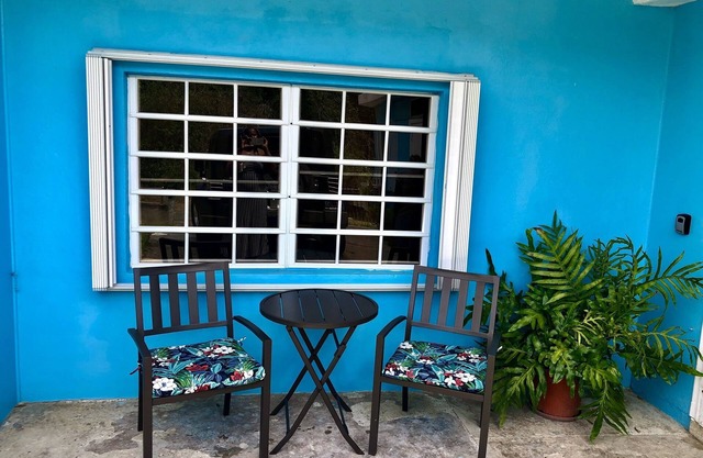 Cozy Caribbean Home Near Beaches