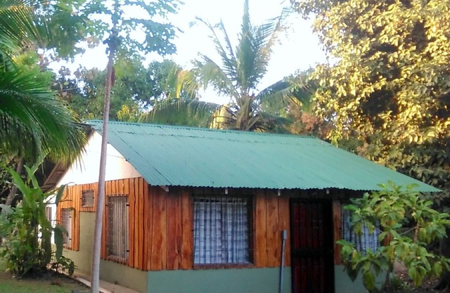 Cozy Casita with AC, Nearby Beaches, Paquera Ferry and Town!