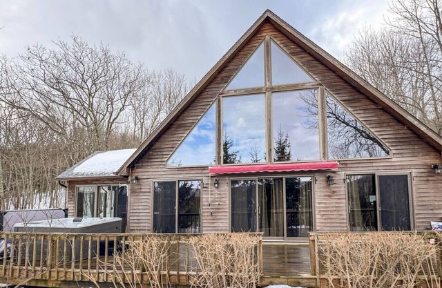 Cozy Catskill A-Frame With Hot Tub