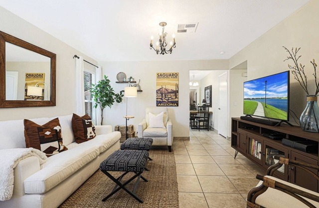 Cozy, clean desert get away with private pool and cactus garden