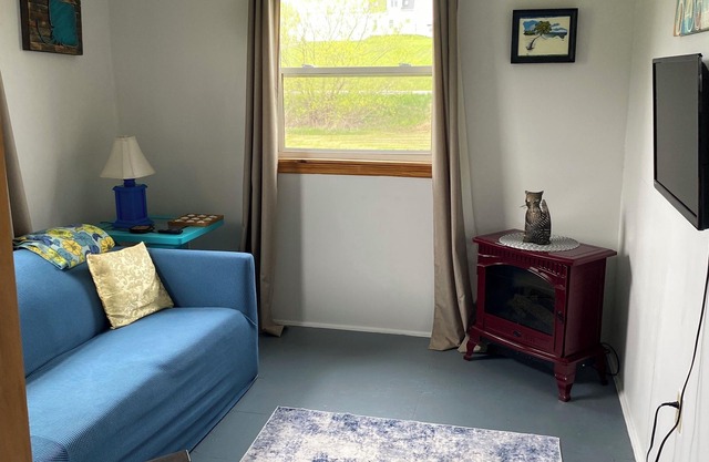Cozy Coastal Nest
