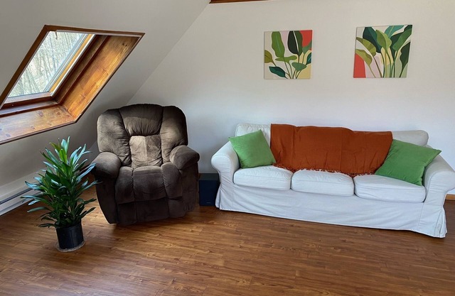 Cozy Cold Spring Getaway