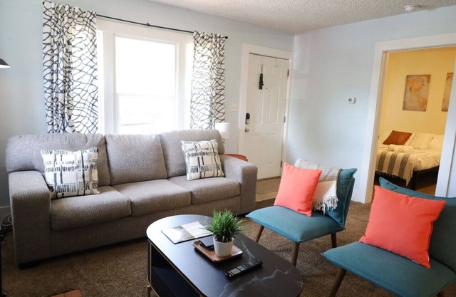 Cozy Comfort Minutes From Downtown Klamath Falls