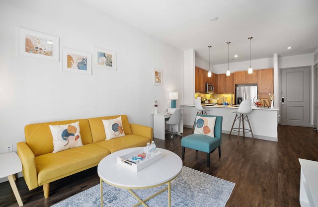 Cozy Condo -Downtown -Free Parking