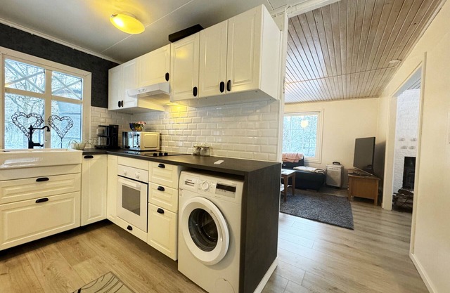 Cozy cottage in historic surroundings in Länghem | SE08052