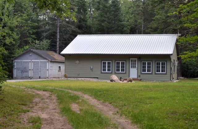 Cozy Cottage in the Northwoods