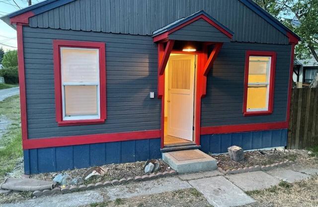 Cozy Cottage Near Downtown Libby Montana