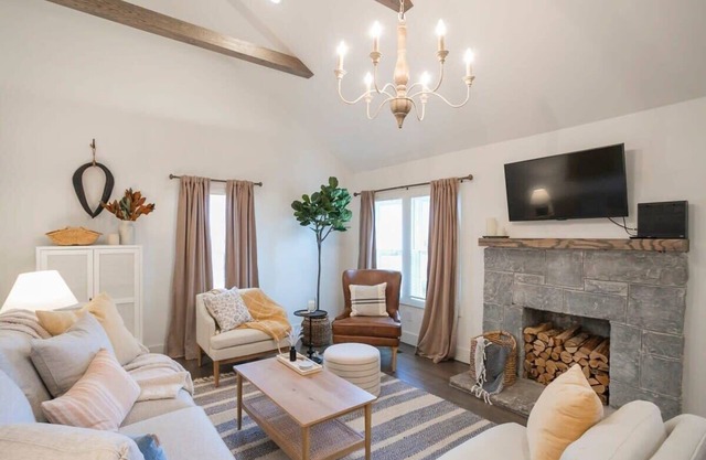 Cozy Cottage Near Opryland