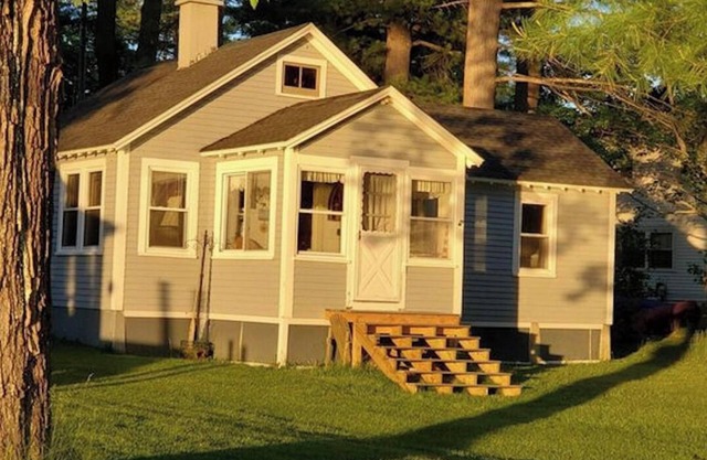 Cozy Cottage on Togus Pond