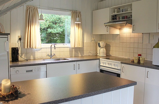 Cozy cottage with good facilities on the beautiful Baltic Sea island of Als