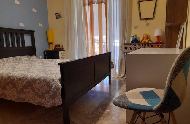 Cozy & cute apartment - 2 minutes from the beach!