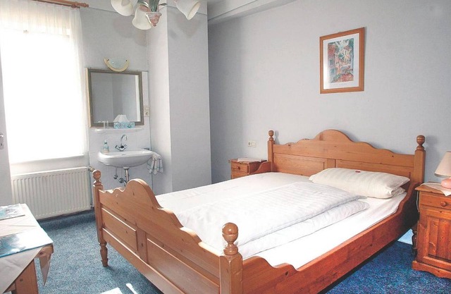 Cozy double room, 15sqm with private bathroom