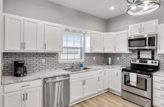 Cozy Downtown 3BR 2Bath remodeled modernized home