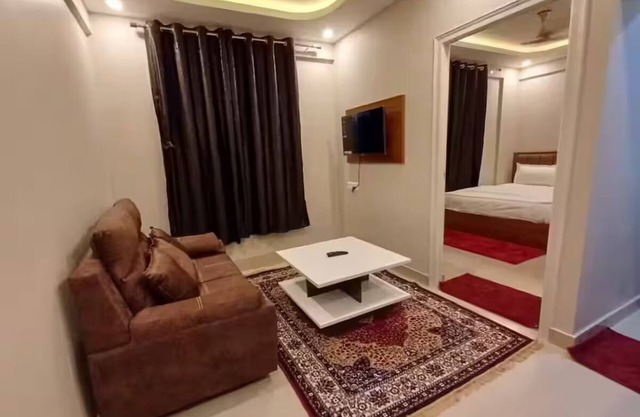 Cozy Downtown Hideaway