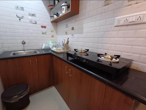 Cozy Downtown Hideaway