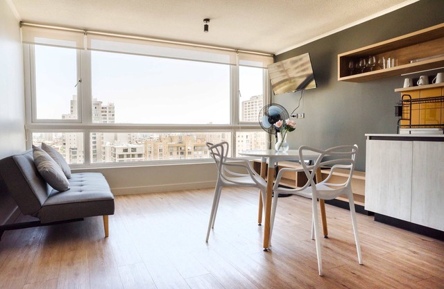 Cozy Dpt with Panoramic Views Perfect for 3