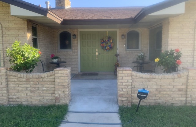 Cozy, Family Friendly Home near Sea World, Fiesta Tx, Med Ctr & BMT.