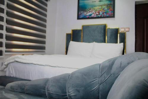 Cozy Guest Room, Kitchen, Wi-Fi, 24 hours Power