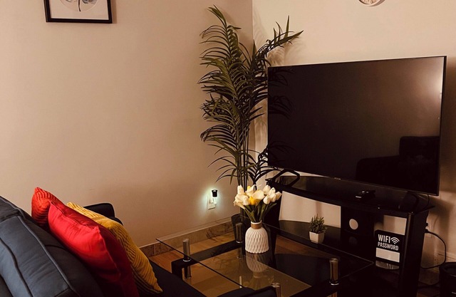 Cozy Haven 1-bedroom suite close to centre of Winnipeg