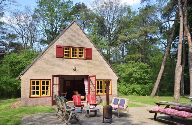 Cozy Holiday Home near Forest in Zuidwolde