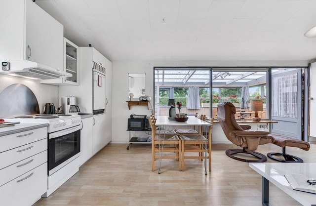 Cozy home in Broager with WiFi