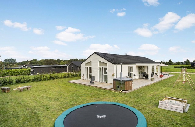 Cozy home in Haderslev with WiFi